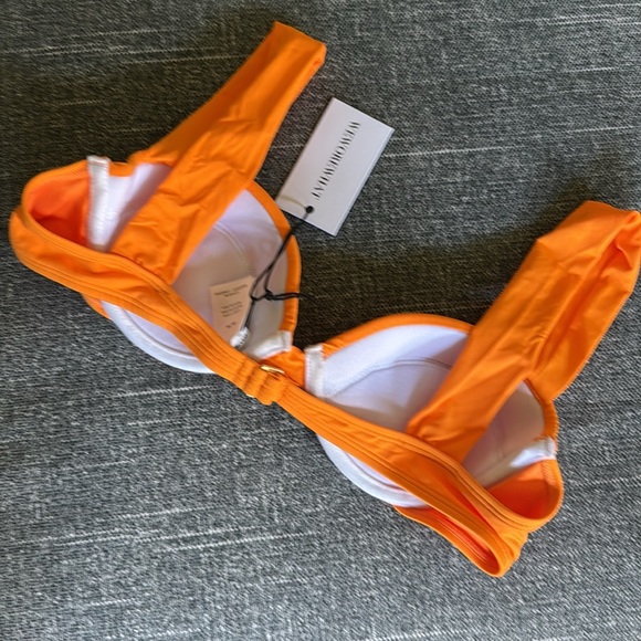 WeWoreWhat Claudia Bikini Top Solid
Carrot - Picture 8 of 8